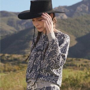 NWT THE GREAT Shrunken Sweatshirt in Falling Leaves, Size Medium